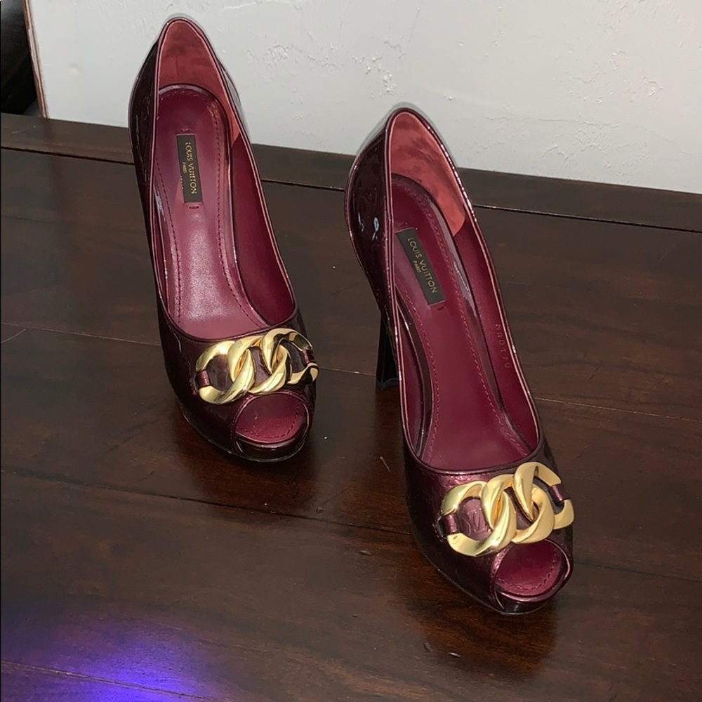 Authentic Louis Vuitton heels size 39 - Picture 2 of 8
